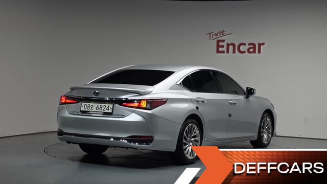 Lexus ES Executive купить на сайте DeffCars