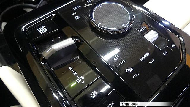 BMW 5-SERIES 520i M Sport купить на сайте DeffCars