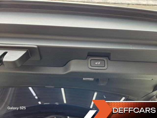 Land Rover DISCOVERY 3.0 TD6 HSE Luxury купить на сайте DeffCars