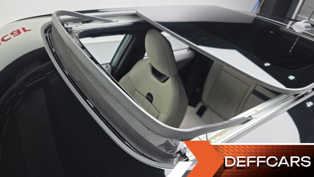 Mini COOPER 5 Door Favoured купить на сайте DeffCars
