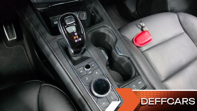 Cadillac XT4 2.0 Sport AWD купить на сайте DeffCars