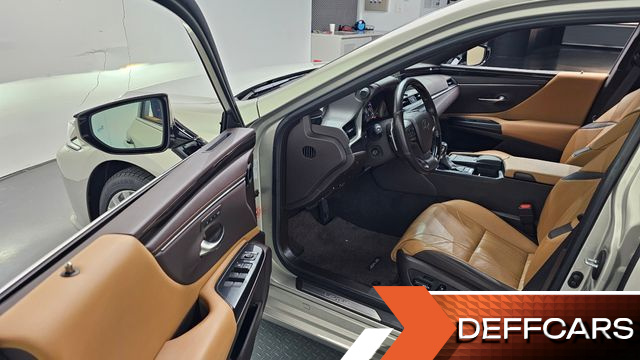Lexus ES Luxury Plus купить на сайте DeffCars