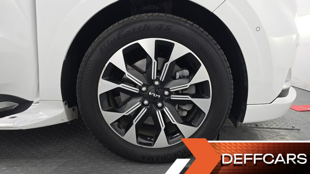 Kia CARNIVAL Gasoline 7-Seater Hi-Limousine Signature купить на сайте DeffCars