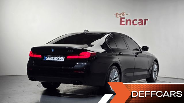 BMW 5-SERIES 520i Luxury купить на сайте DeffCars