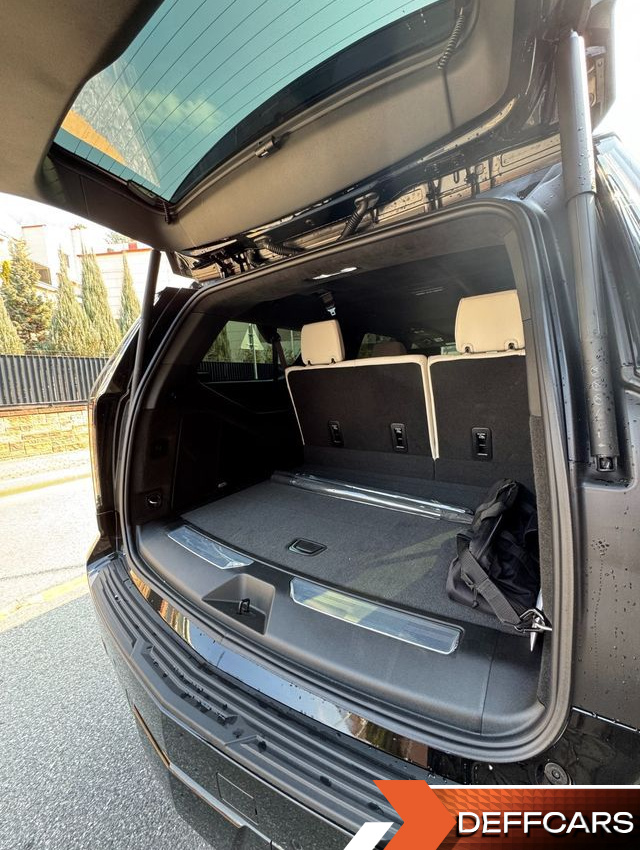 Cadillac ESCALADE 6.2 ESV ESV Sports Platinum купить на сайте DeffCars