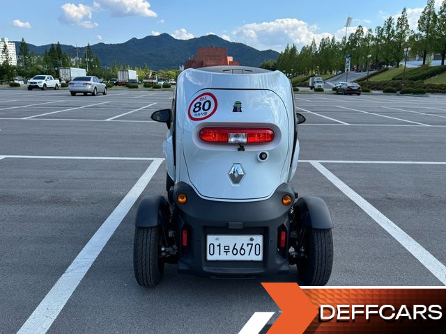 Renault-KoreaSamsung TWIZY Cargo(1-seater+Trunk) купить на сайте DeffCars