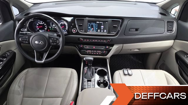 Kia CARNIVAL Gasoline 7-Seater Limousine President купить на сайте DeffCars