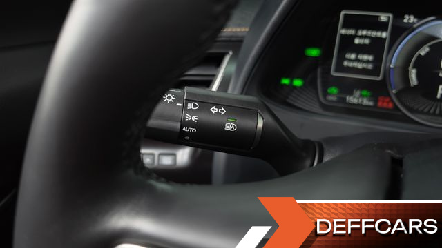 Lexus UX 2.0 2WD купить на сайте DeffCars