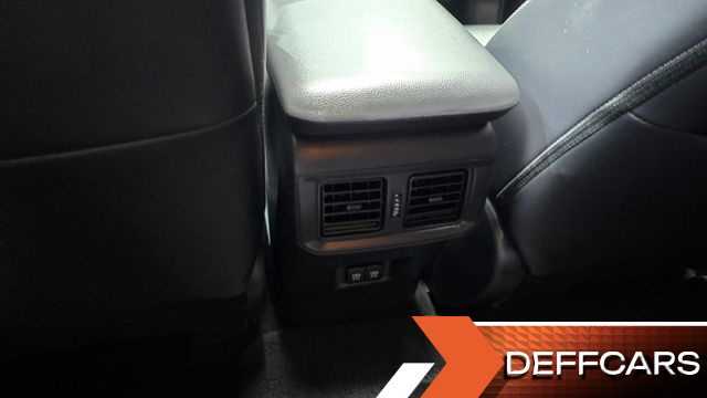 Toyota RAV4 2.5 2WD купить на сайте DeffCars