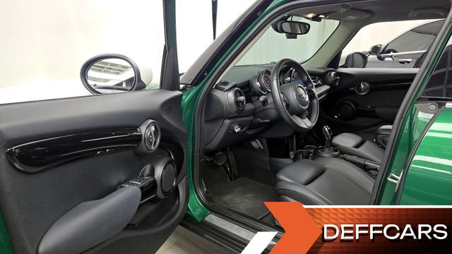 Mini COOPER 5Door Classic Third Generation купить на сайте DeffCars