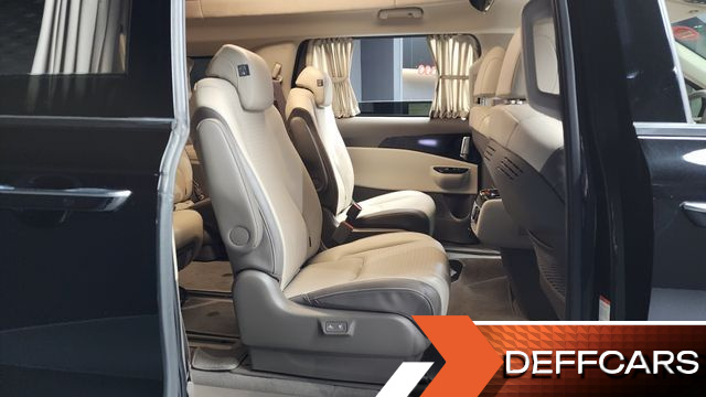 Kia CARNIVAL Gasoline 9-Seater Hi-Limousine Signature купить на сайте DeffCars