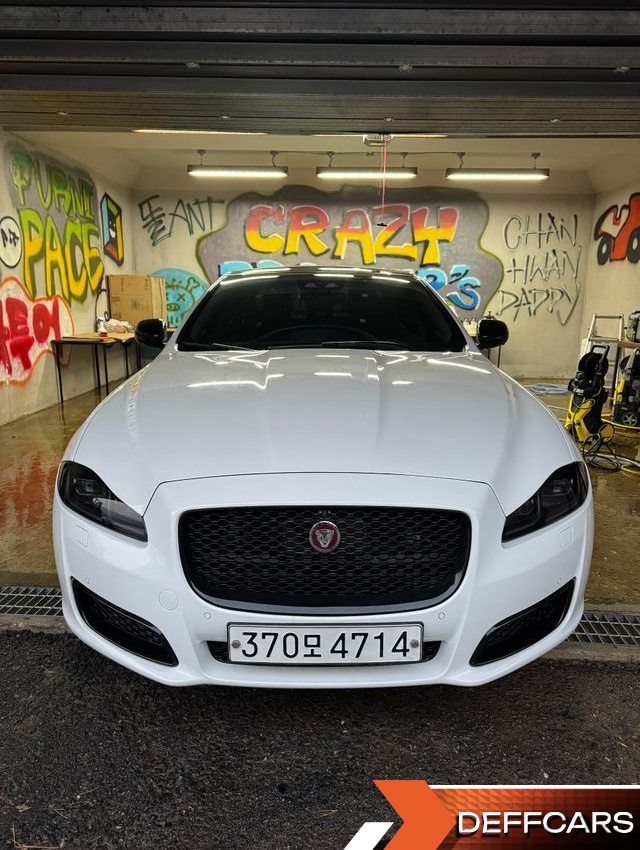 Jaguar XJ 3.0D Premium Luxury LWB X351 купить на сайте DeffCars