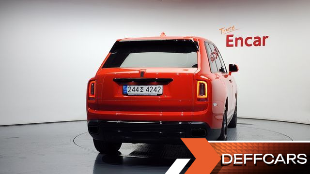 Rolls-Royce CULLINAN 6.7 V12 Black Badge купить на сайте DeffCars