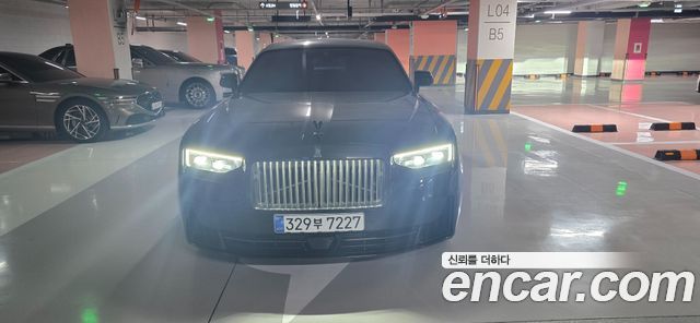 Rolls-Royce GHOST 6.7 V12 Black Badge купить на сайте DeffCars