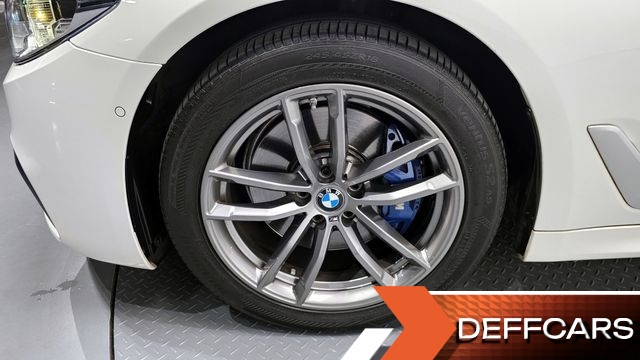 BMW 5-SERIES 530i xDrive M Sport Package Plus купить на сайте DeffCars