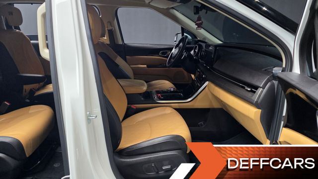 Kia CARNIVAL 9-Seater Noblesse купить на сайте DeffCars