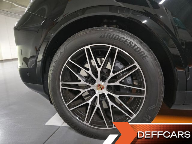 Porsche CAYENNE 3.0 E-Hybrid купить на сайте DeffCars