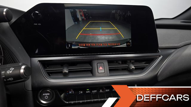 Lexus UX 2.0 2WD купить на сайте DeffCars