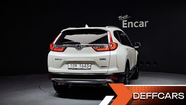 Honda CR-V 1.5 Touring 4WD купить на сайте DeffCars