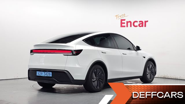 Tesla MODEL Y RWD купить на сайте DeffCars