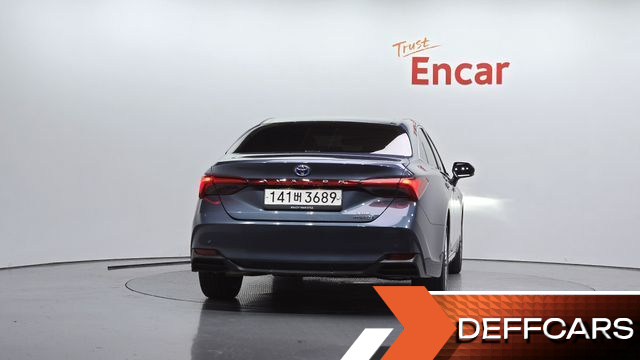 Toyota AVALON 2.5 Hybrid купить на сайте DeffCars