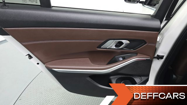 BMW 3-SERIES 320i Luxury купить на сайте DeffCars