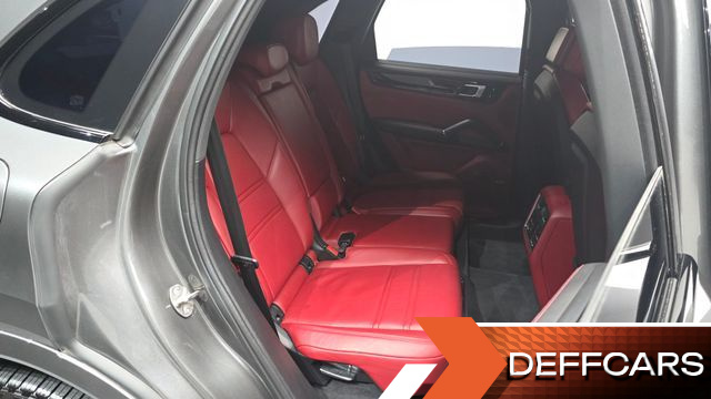 Porsche CAYENNE 3.0 купить на сайте DeffCars