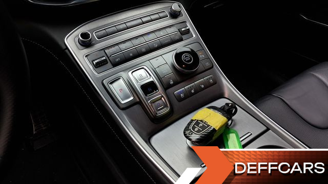 Hyundai SANTAFE Diesel 2.2 2WD Calligraphy купить на сайте DeffCars