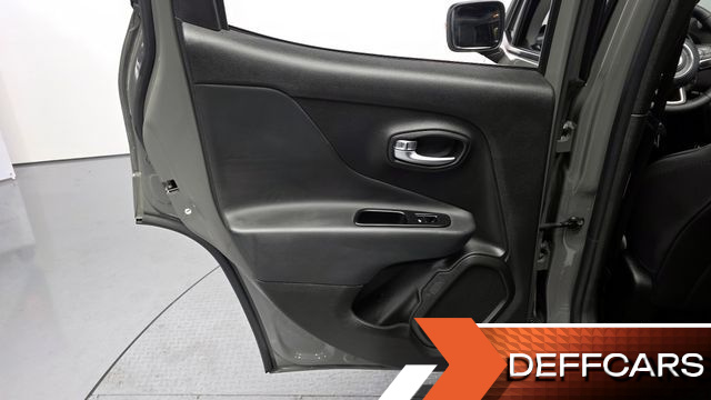 Jeep RENEGADE 1.3 Limited купить на сайте DeffCars