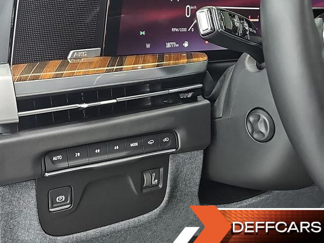 Cadillac ESCALADE 6.2 ESV ESV Sports Platinum купить на сайте DeffCars