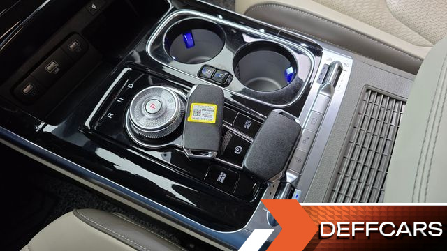 Kia CARNIVAL Gasoline 7-Seater Hi-Limousine Signature купить на сайте DeffCars