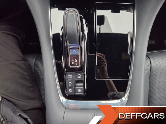 Toyota ALPHARD 2.5 HEV Executive AWD купить на сайте DeffCars