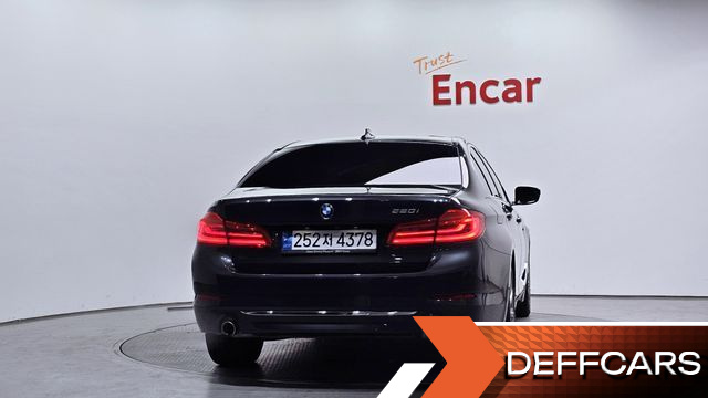 BMW 5-SERIES 520i Luxury купить на сайте DeffCars