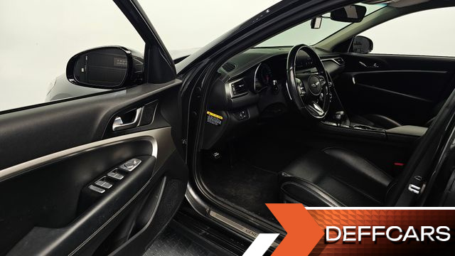 Genesis G70 2.0T Advanced купить на сайте DeffCars