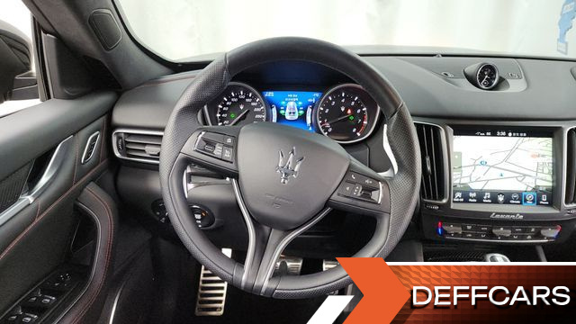 Maserati LEVANTE 3.0 AWD GranSport купить на сайте DeffCars