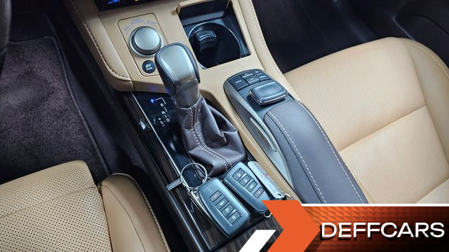 Lexus ES Supreme XV60 купить на сайте DeffCars