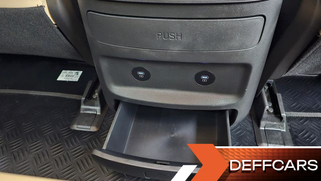 Hyundai STARIA Cargo 5-Seater Modern купить на сайте DeffCars