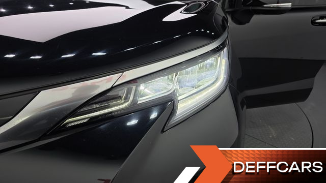 Toyota SIENNA 2.5 Hybrid AWD купить на сайте DeffCars