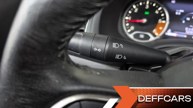 Jeep RENEGADE 1.6 Diesel Limited купить на сайте DeffCars