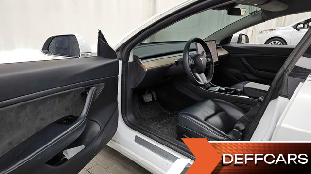 Tesla MODEL 3 Long Range AWD купить на сайте DeffCars