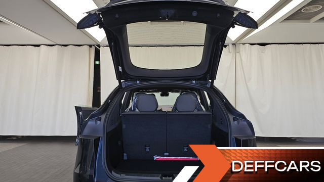 Tesla MODEL Y L Long Range AWD купить на сайте DeffCars