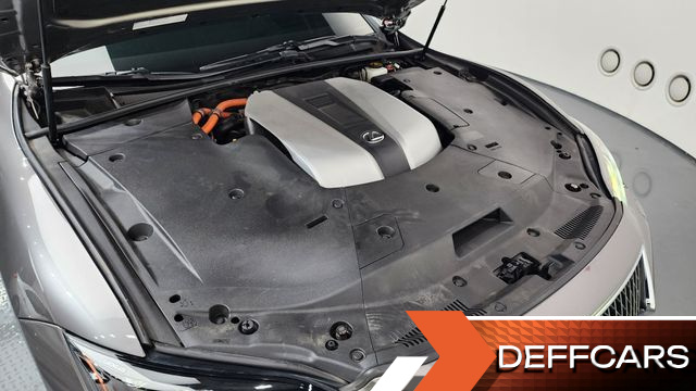 Lexus LS 3.5 Luxury AWD купить на сайте DeffCars