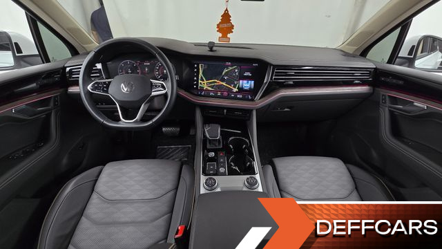 Volkswagen TOUAREG 3.0 TDI Prestige купить на сайте DeffCars