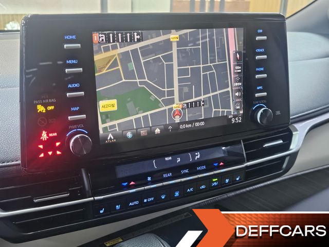 Toyota SIENNA 2.5 Hybrid AWD купить на сайте DeffCars