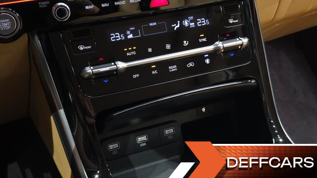 Kia CARNIVAL 9-Seater Signature купить на сайте DeffCars