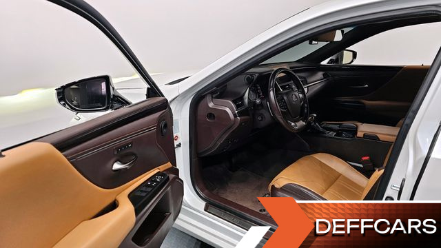 Lexus ES Luxury Plus купить на сайте DeffCars