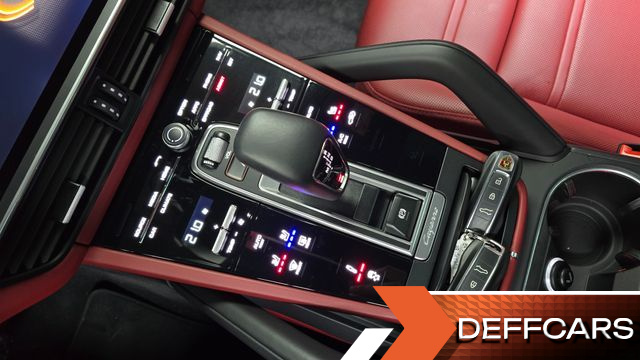 Porsche CAYENNE 3.0 PLATINUM EDITION купить на сайте DeffCars
