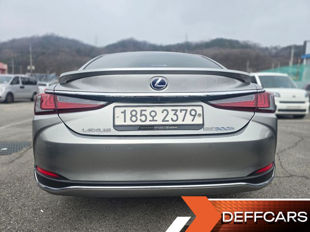 Lexus ES Luxury Plus купить на сайте DeffCars