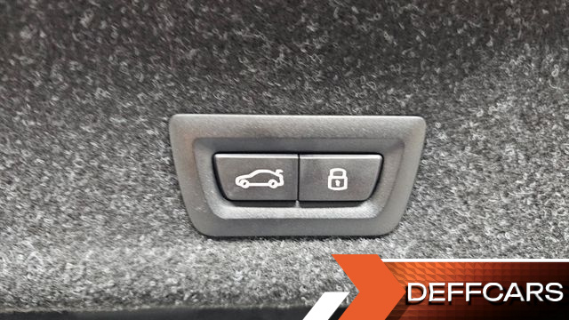 BMW 3-SERIES 320i M Sport купить на сайте DeffCars