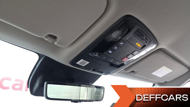 Kia CARNIVAL 9-Seater Gravity купить на сайте DeffCars
